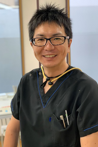 歯科医師：門川 雅哉